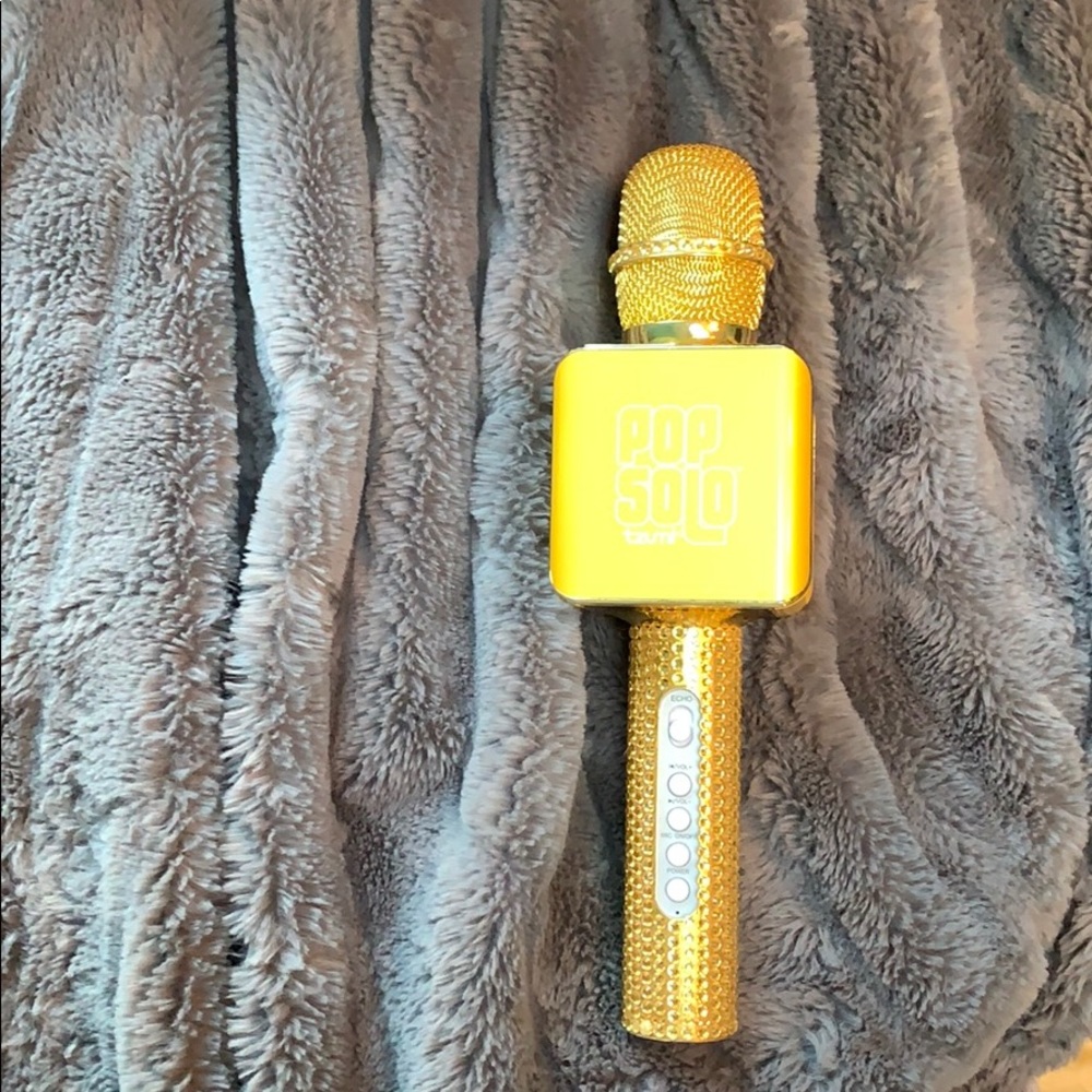 Family fun karaoke Bluetooth microphone